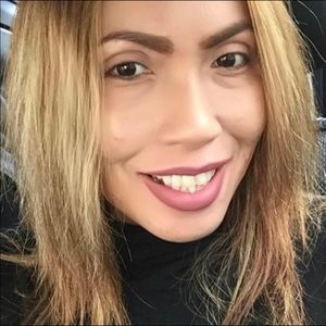 Meet your Posher, Liza